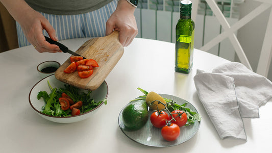 Mindful Eating: Nourish Your Gut, Strengthen Your Immunity
